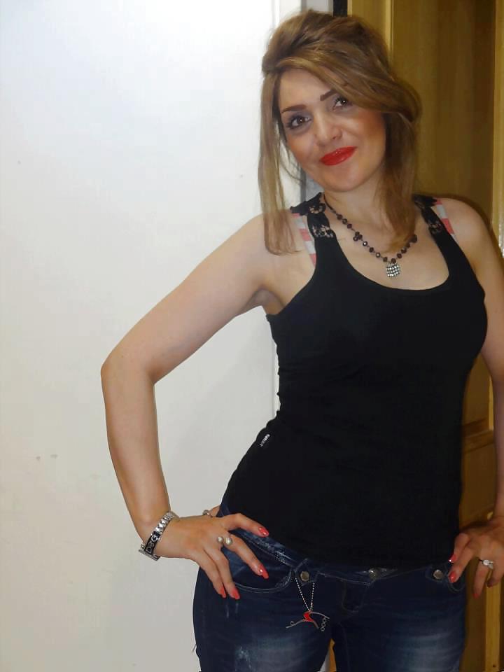 25P Persian milf