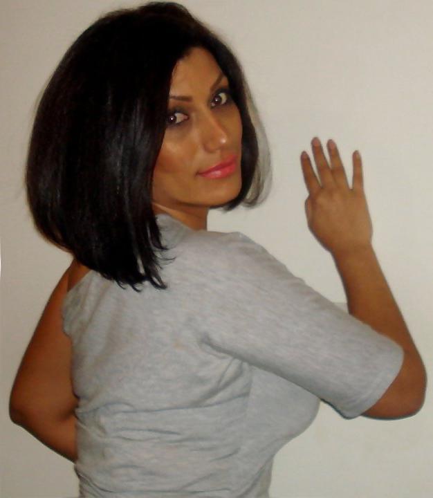 25P Persian milf