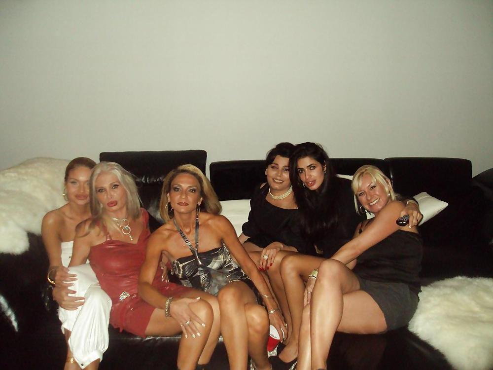 25P Persian milf