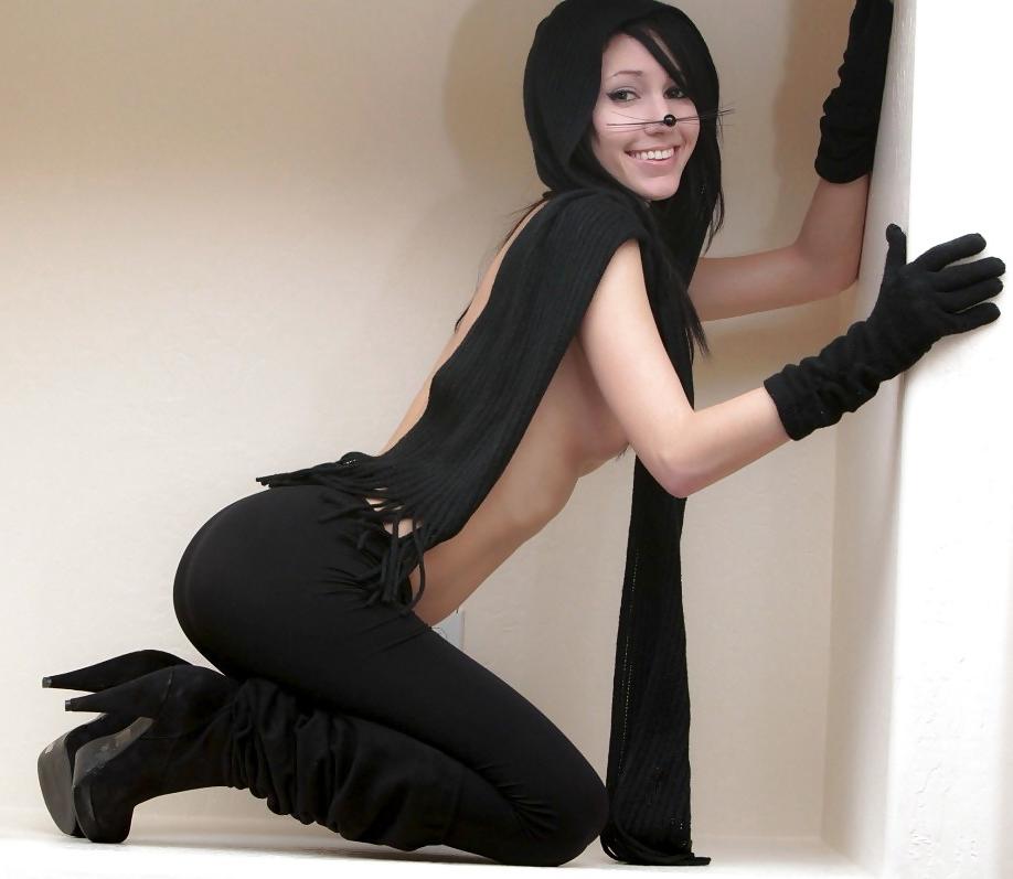 25P Girls In Boots 34