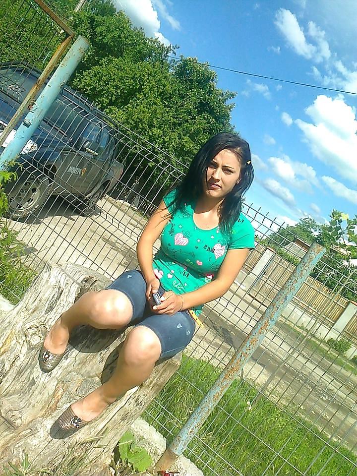 7P UNA RAGAZZA TETTONA BUSTY FRIEND 