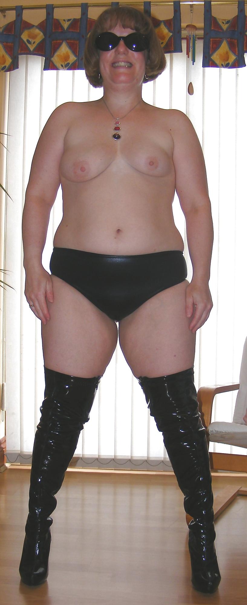 25P Mistress K in PVC thigh boots and crotchless panties