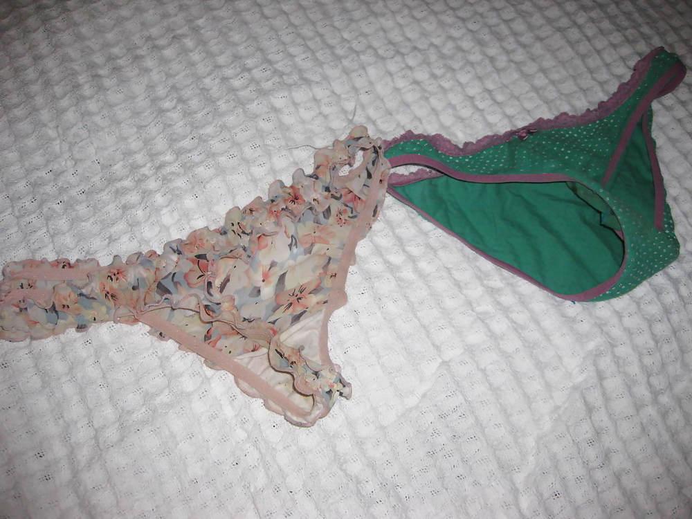 6P Michelle 03 - sniffing used panties