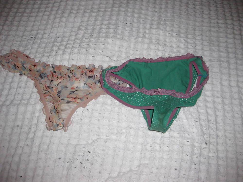 6P Michelle 03 - sniffing used panties