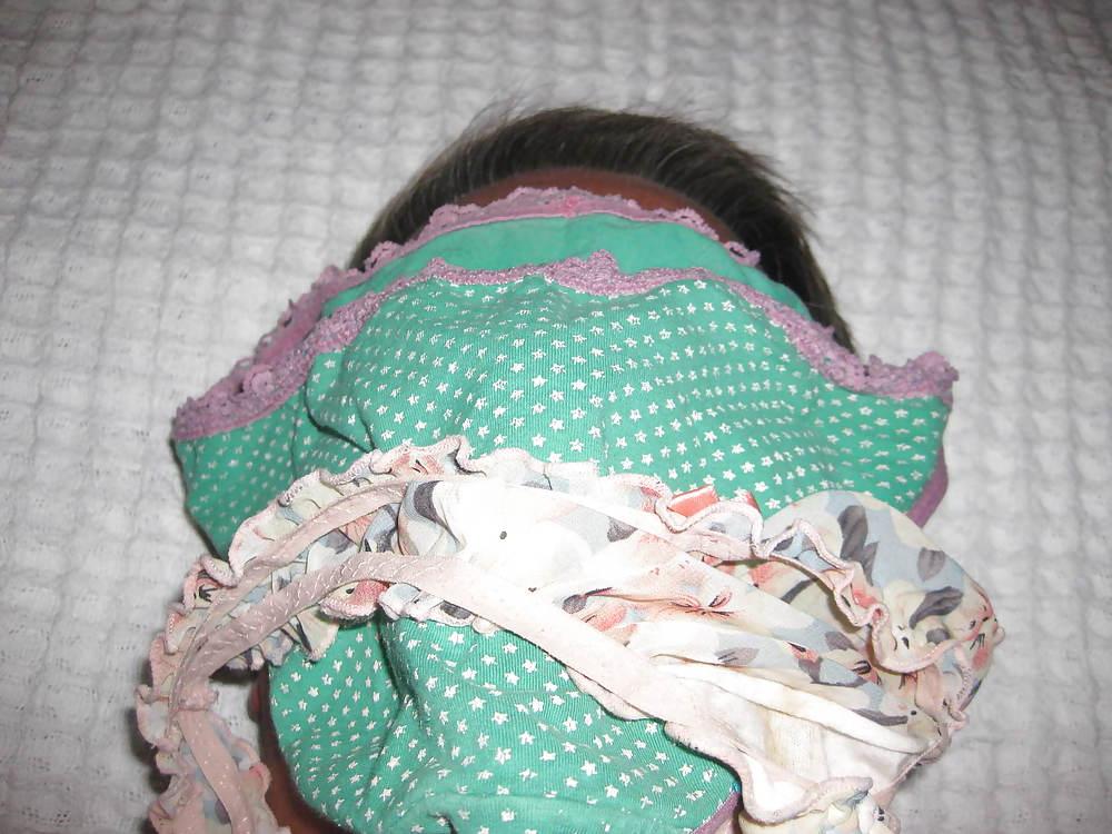 6P Michelle 03 - sniffing used panties