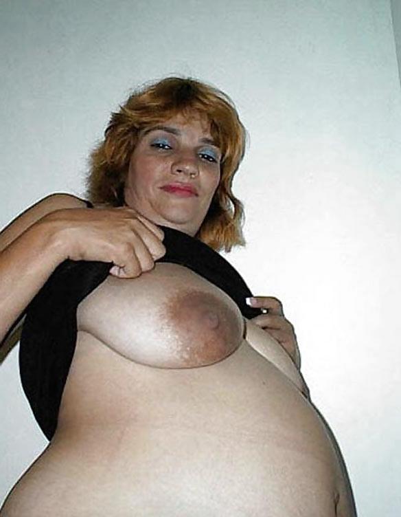 20P Pregnant women with saggy tits 1.