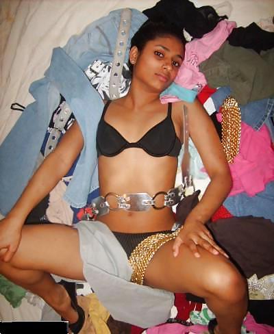 20P Hot Indian Babes 