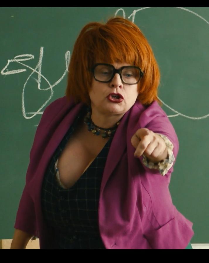 5P Isabelle Nanty french actress HUGE boobs