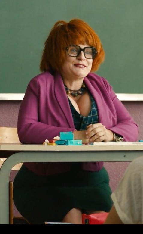5P Isabelle Nanty french actress HUGE boobs