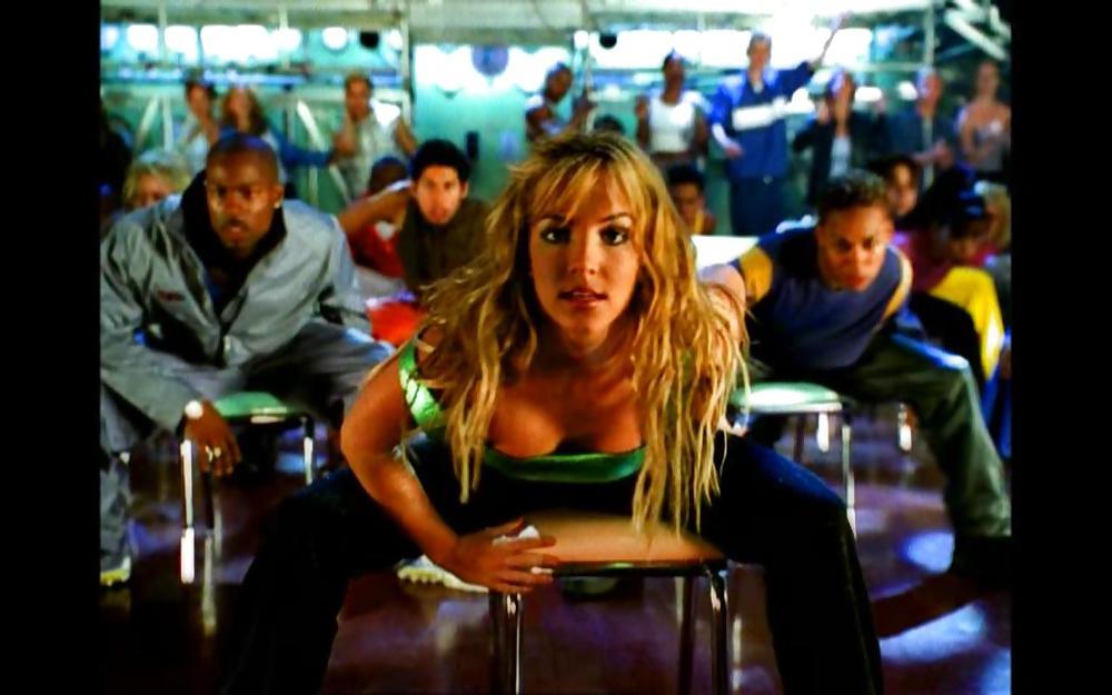 7P Britney Spears U Drive Me Crazy Pics