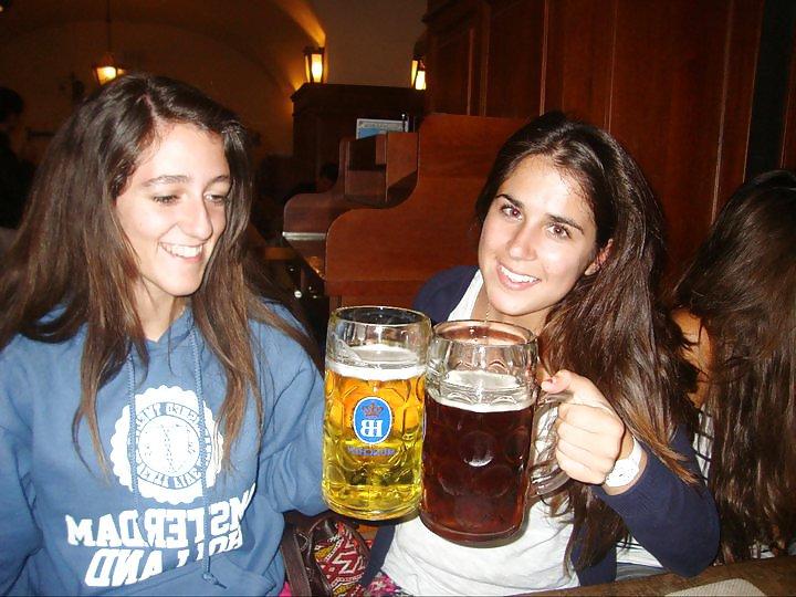25P Spanish Chicas Vol.1