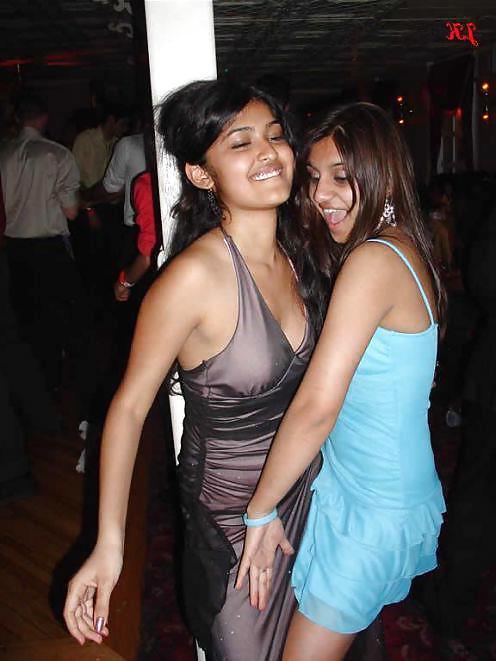 25P Beautiful Indian Girls 61(NON PORN)-- By Sanjh