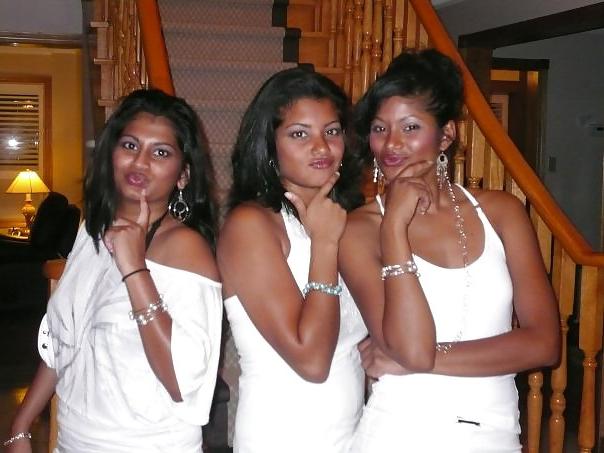 18P INDIAN SLUT MY FAM
