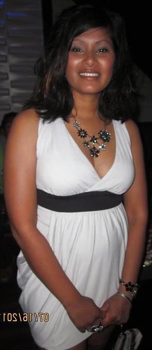 18P INDIAN SLUT MY FAM