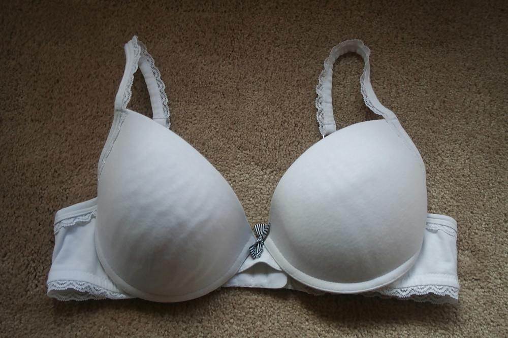 25P Small tits teens in bras