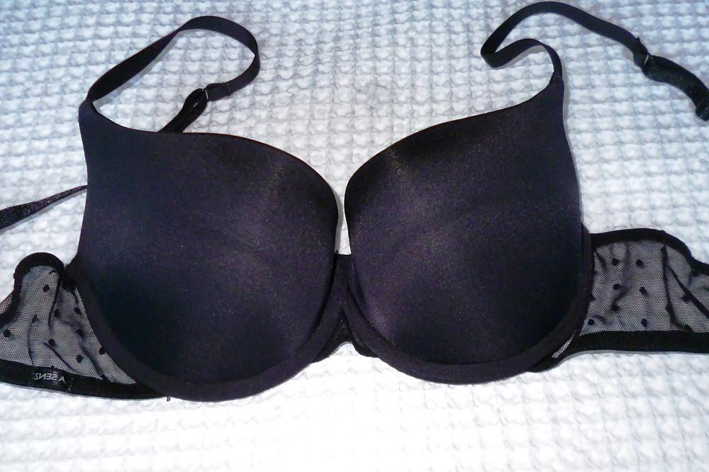 25P Small tits teens in bras