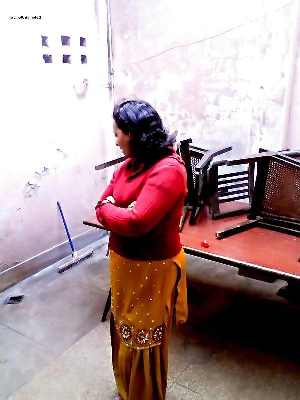 9P Indian Aunty 180