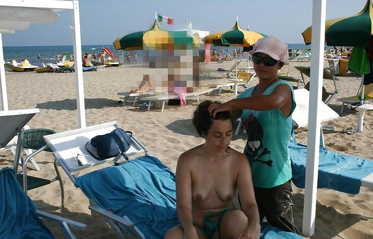 4P Massage in the beach
