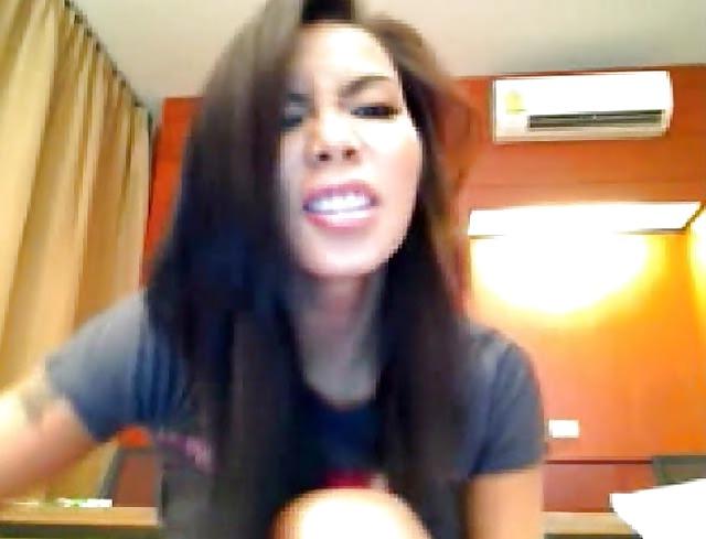 17P Atemberaubender Ladyboy (Riesentitten)