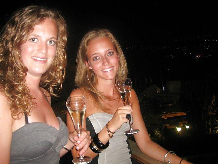 18P Facebook Sluts: Floor