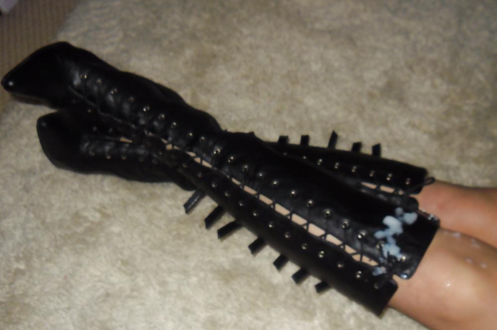 19P Cum on Leather Boots