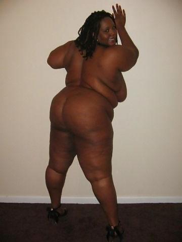 18P GHETTO BIG GIRLS