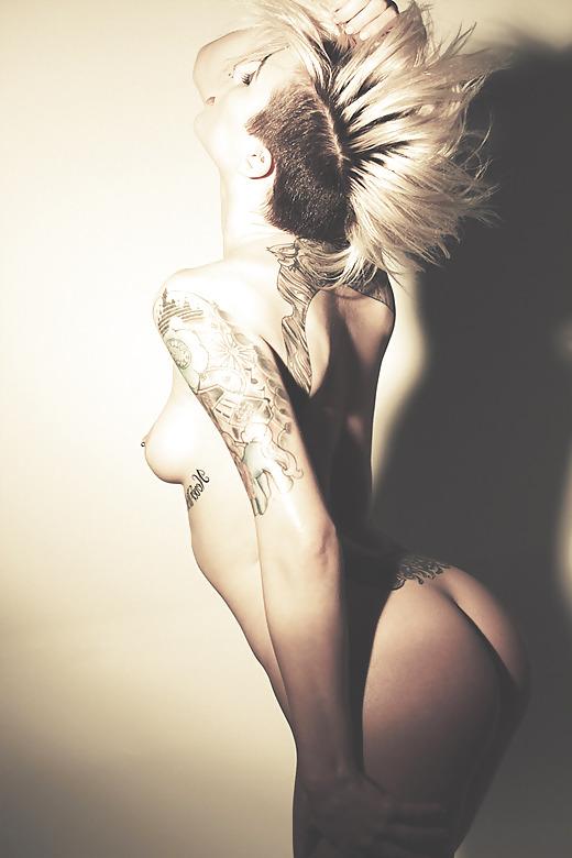 25P Babes with Tattoos