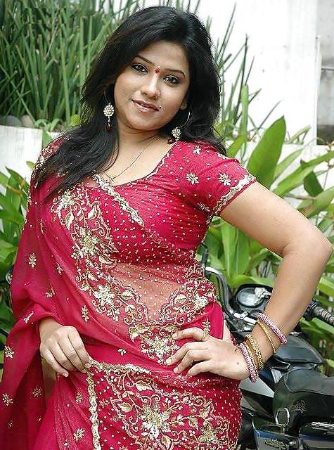 25P Indian saree babes!!!!