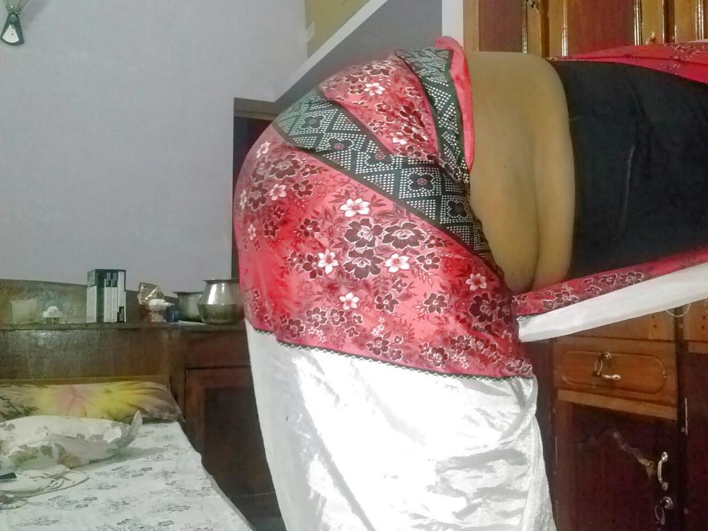 25P Me in saree.. indian ass loves to be in a saree..