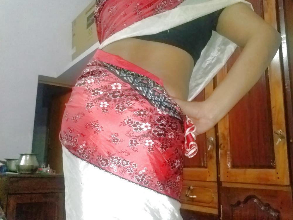 25P Me in saree.. indian ass loves to be in a saree..