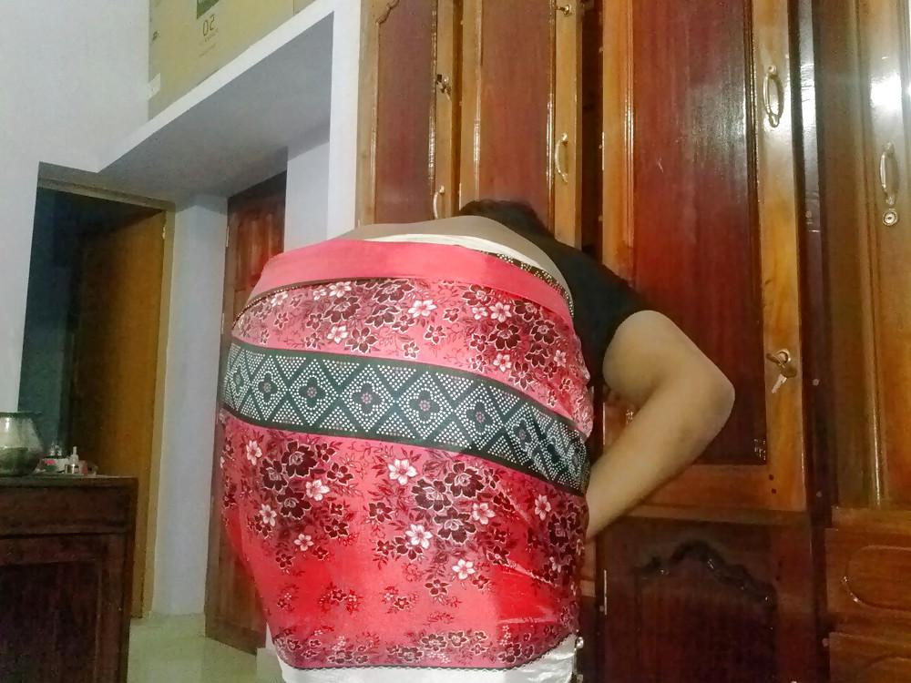 25P Me in saree.. indian ass loves to be in a saree..