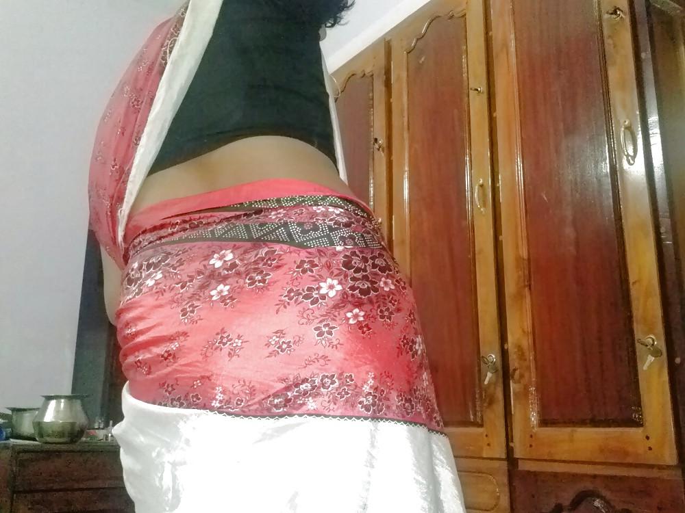 25P Me in saree.. indian ass loves to be in a saree..