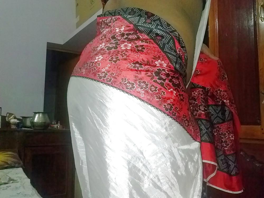 25P Me in saree.. indian ass loves to be in a saree..