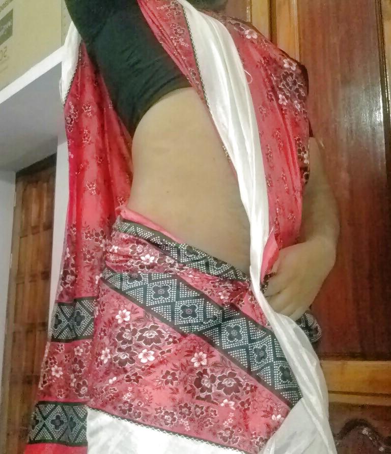 25P Me in saree.. indian ass loves to be in a saree..