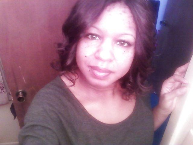 9P Sexy MILF