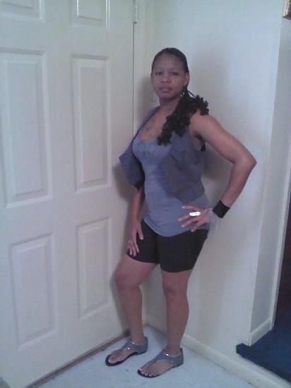 9P Sexy MILF