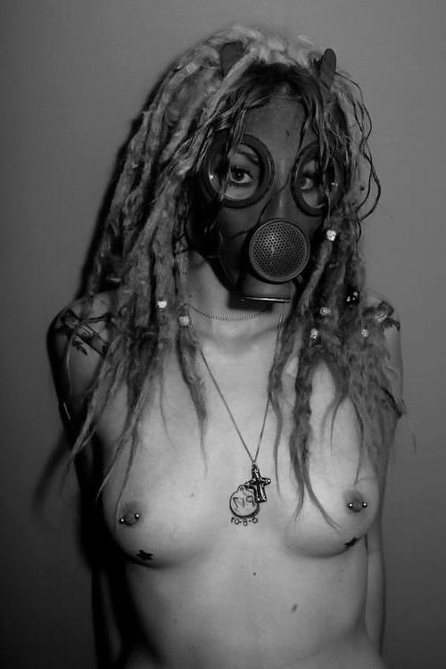 25P Gas-Mask 8!
