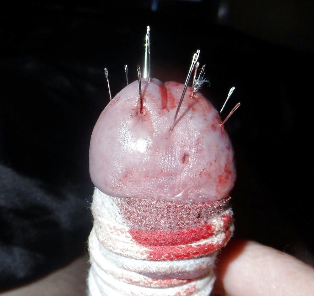25P Close up needle & cotton cbt