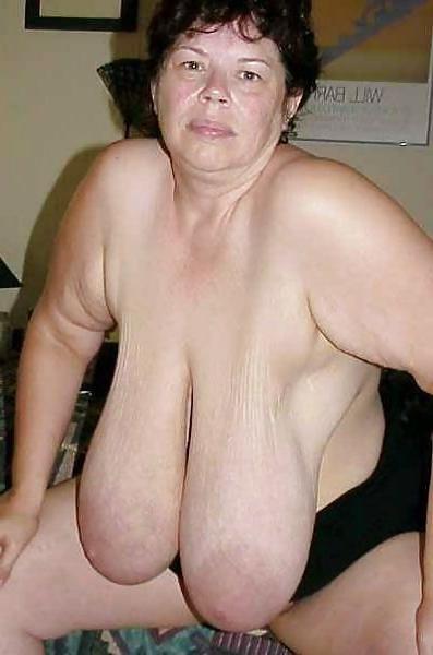 22P GRANNIES & MATURES WITH HUGE BOOBS N1