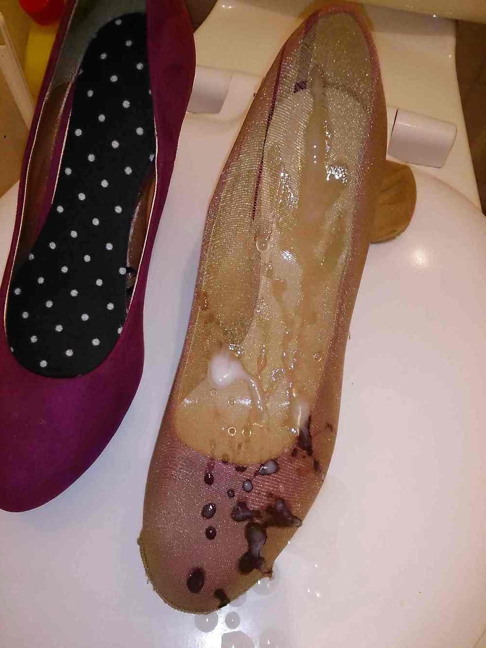 8P Cumming on my sister's friend red heels in pantyhose