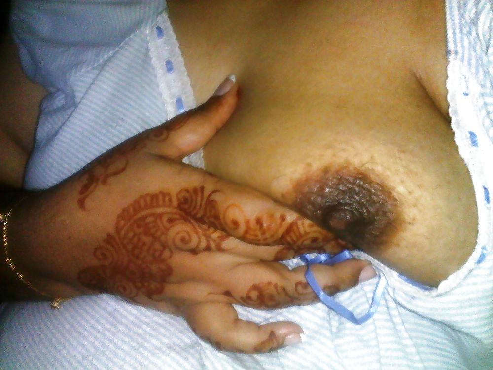 25P Indian boobs and pussy