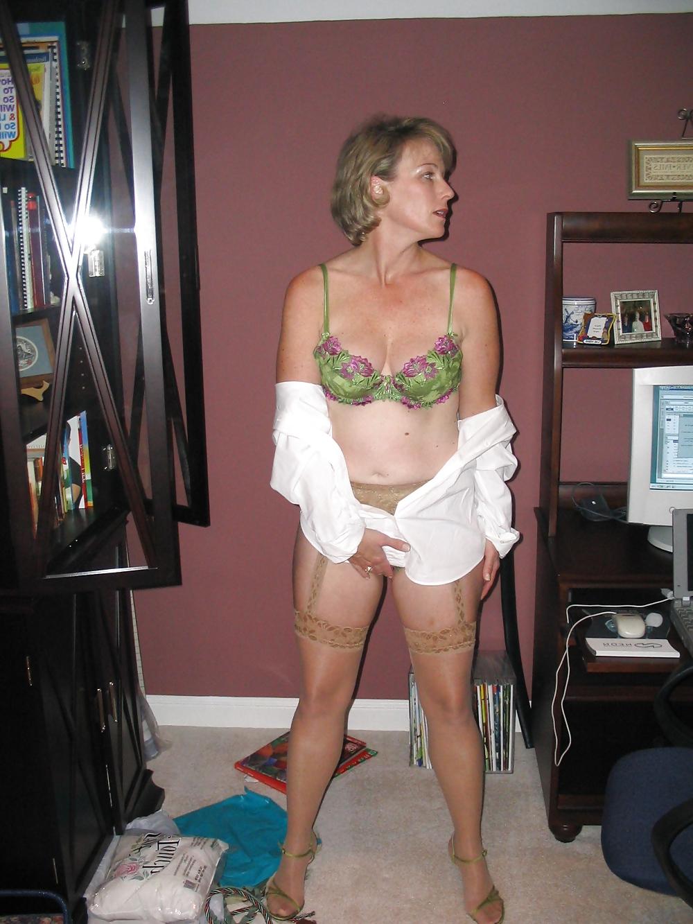 25P Blonde Mature Wife Shows Off In Front Of Her Husband