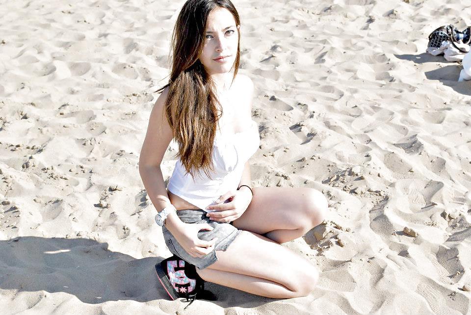 25P Spanish Chicas Vol.2