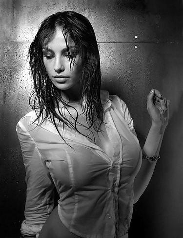 25P Wet Hot Babes