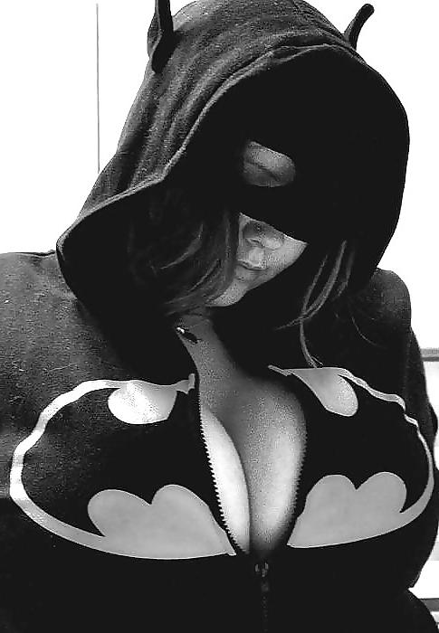 25P Non nude busty chubby bbw babes amatuer covering huge tits 5