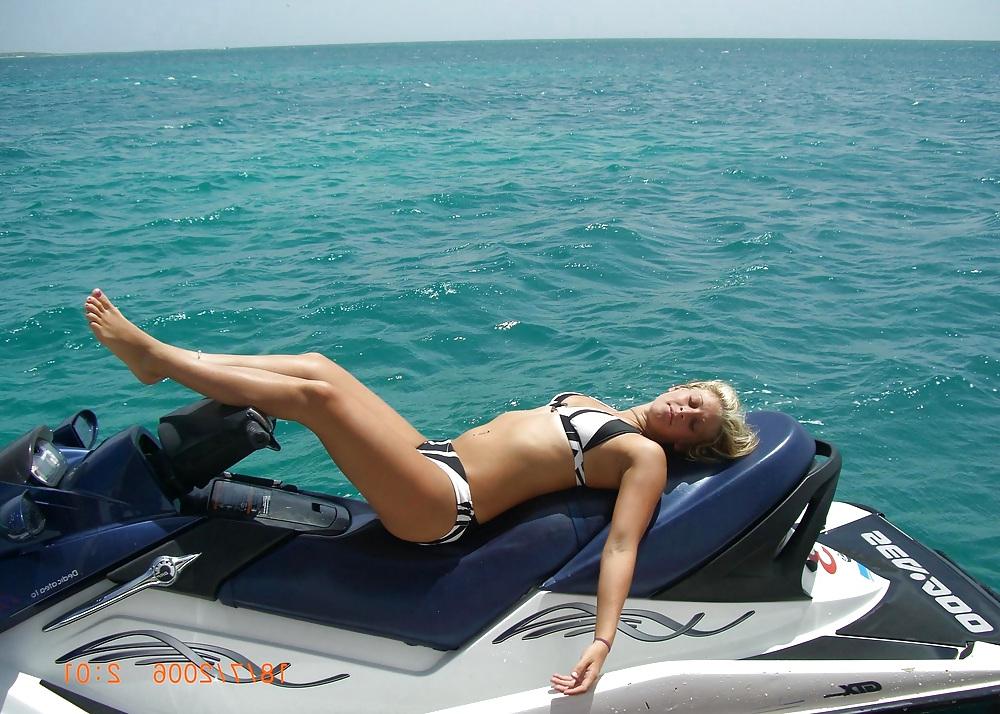 25P Some images of Hot amateur Teens&Babes On the beach MIXeD