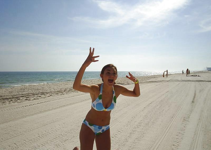 25P Some images of Hot amateur Teens&Babes On the beach MIXeD