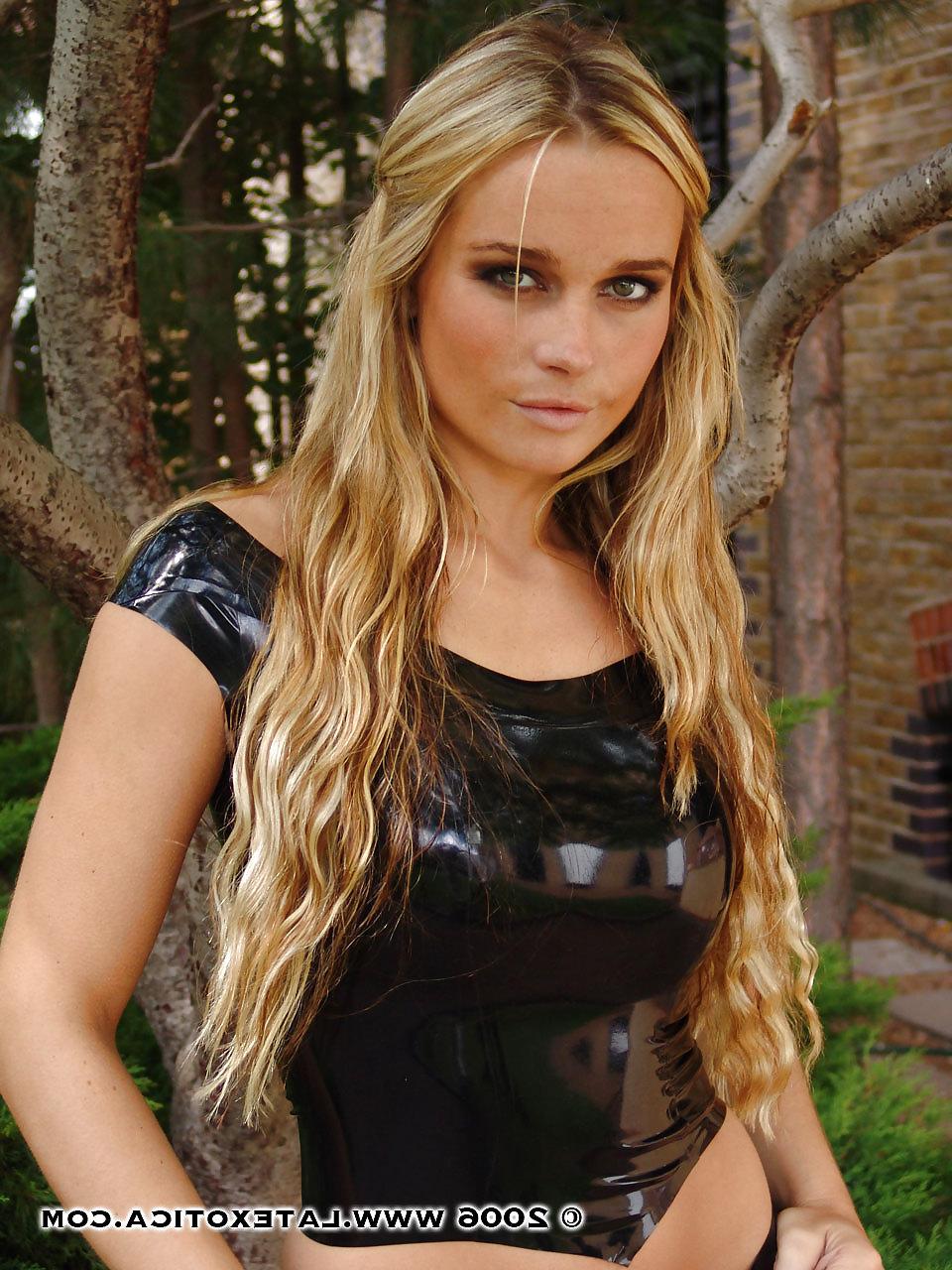 21P Fetish Model Photoshoot iii