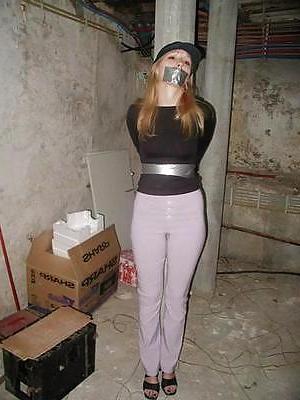 25P Tape bondage 002