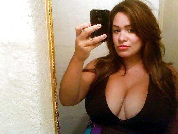 25P Big tits 1
